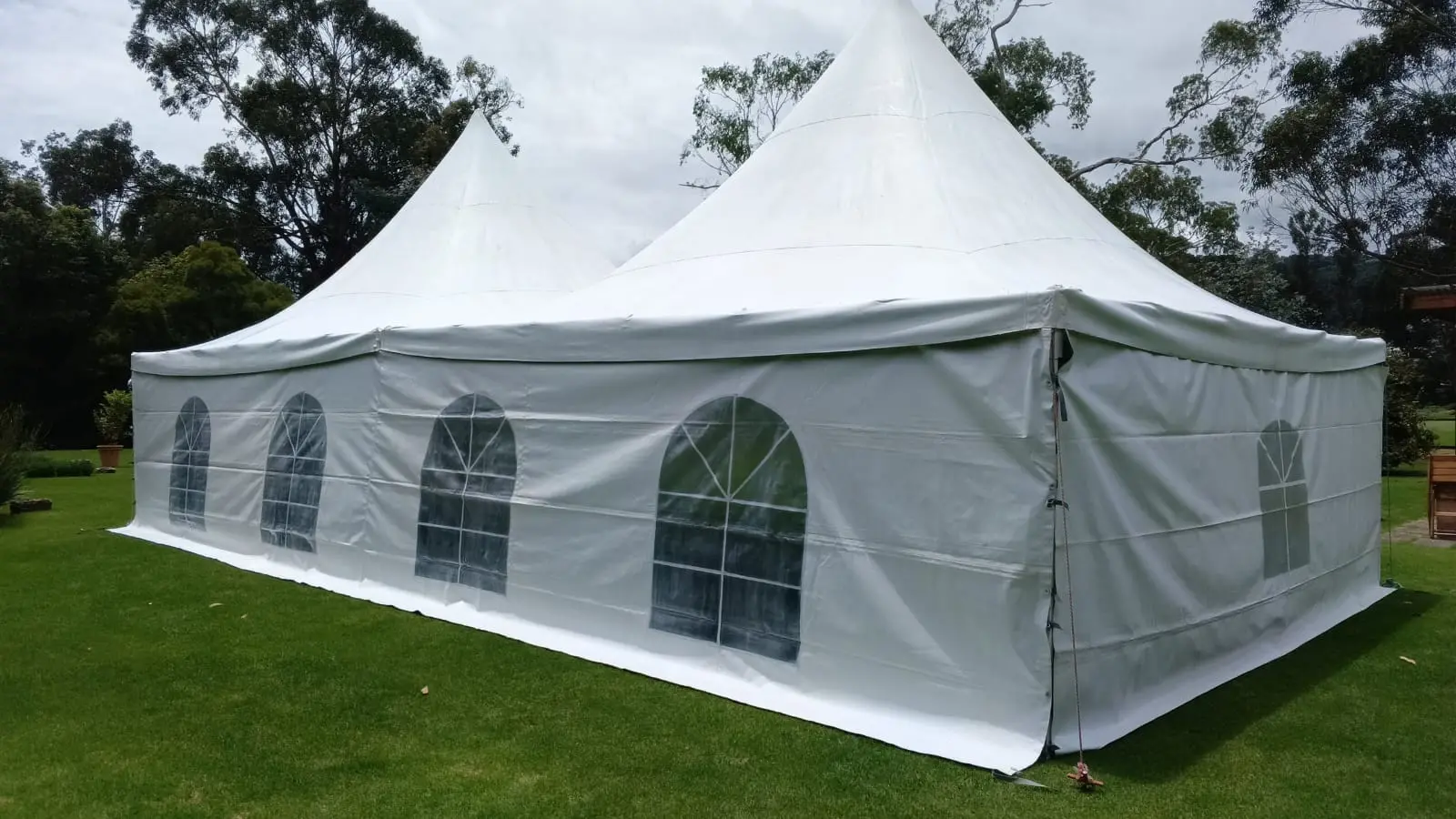 Carpas con laterales para eventos privados en Bogotá, sopo y municipios cercanos