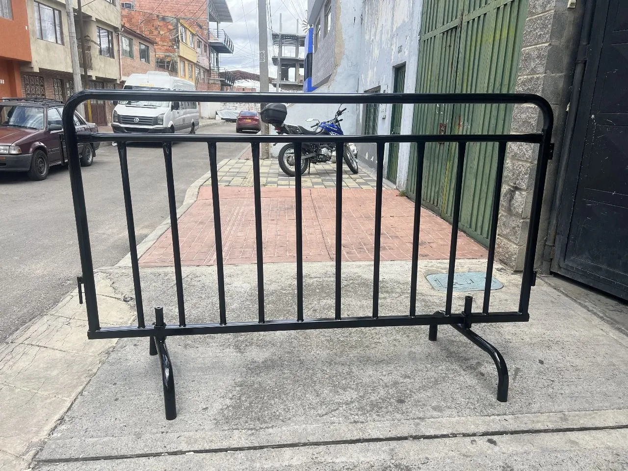 Alquiler-vallas-de-contencion-para-eventos